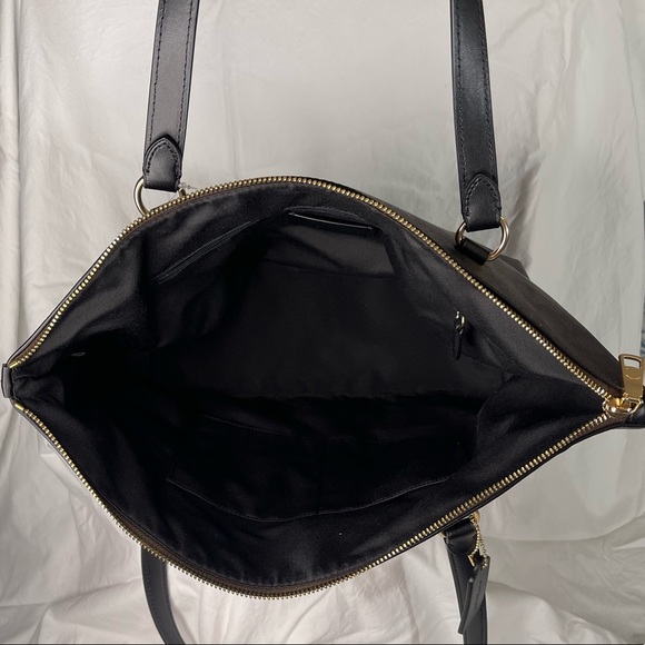 Brand new with tag Coach brand purse - Picture 5 of 9